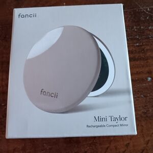Mini Taylor Rechargeable Compact Mirror - White